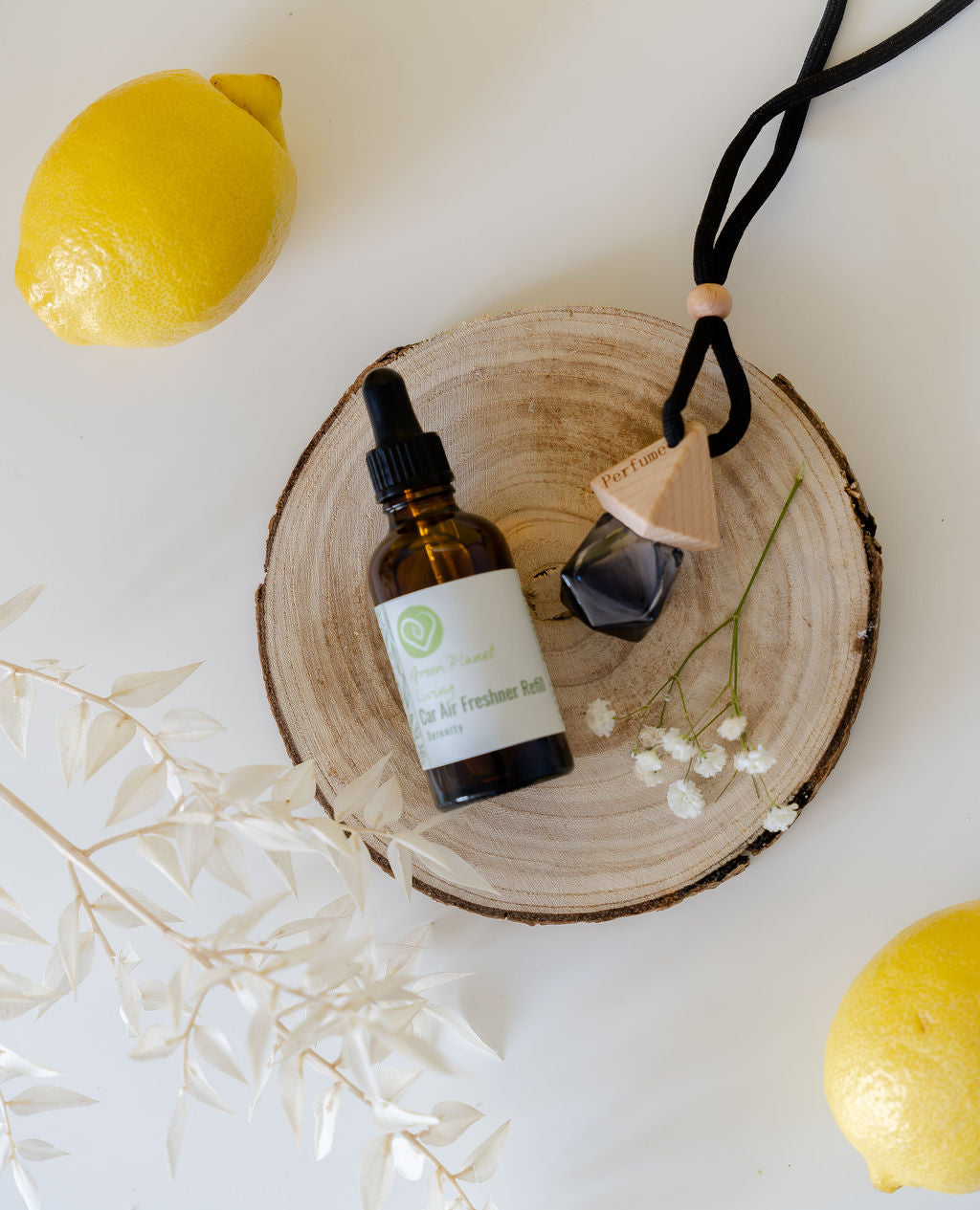 🌿 Why Refillable Car Air Fresheners Are Better for You and the Planet